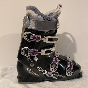Nordica Cruise NFS Womens Alpine 75W Ski Boot size 26.0-26.5, 305 mm